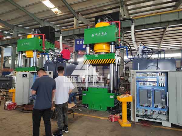 800噸紅沖熱鍛成型油壓機